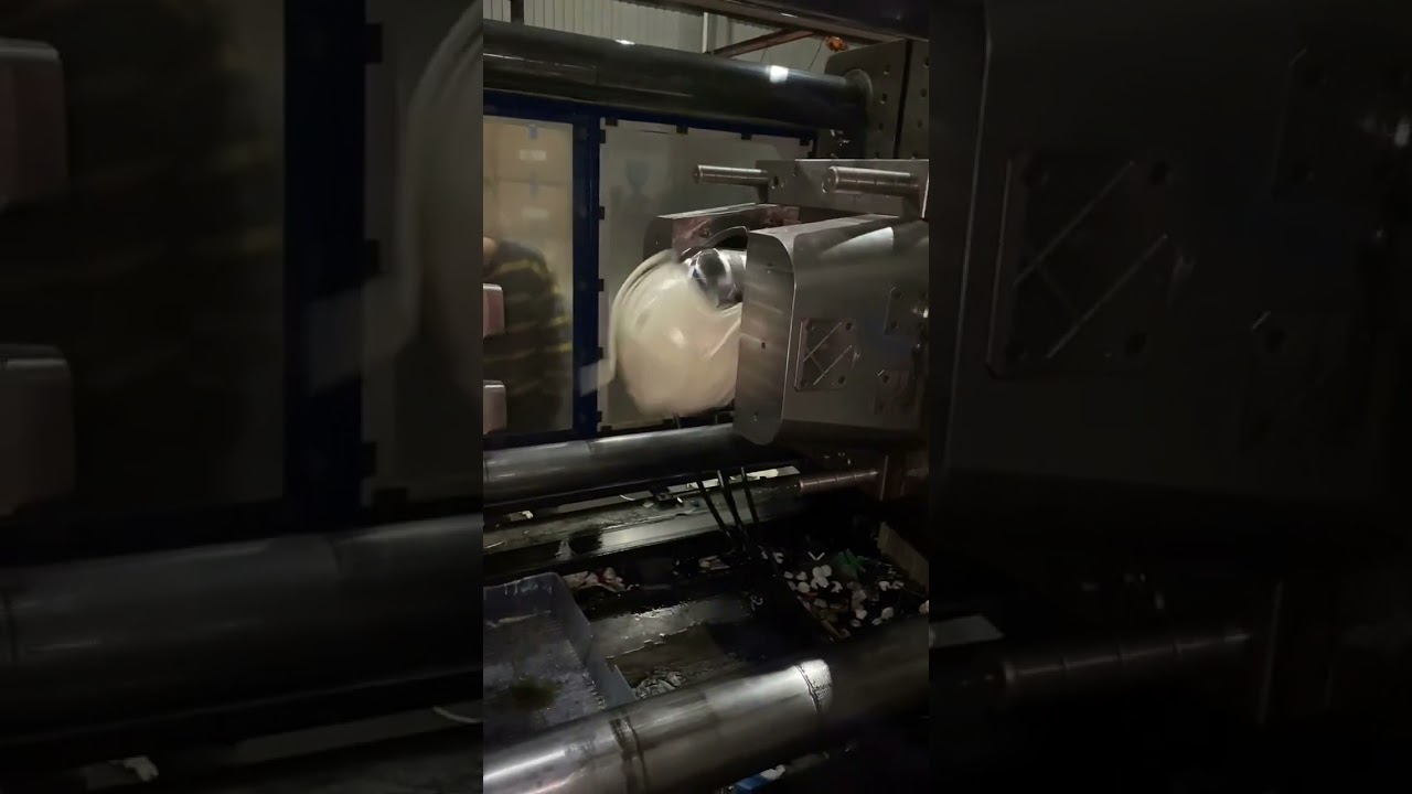 A China plastic mold and injection molding company